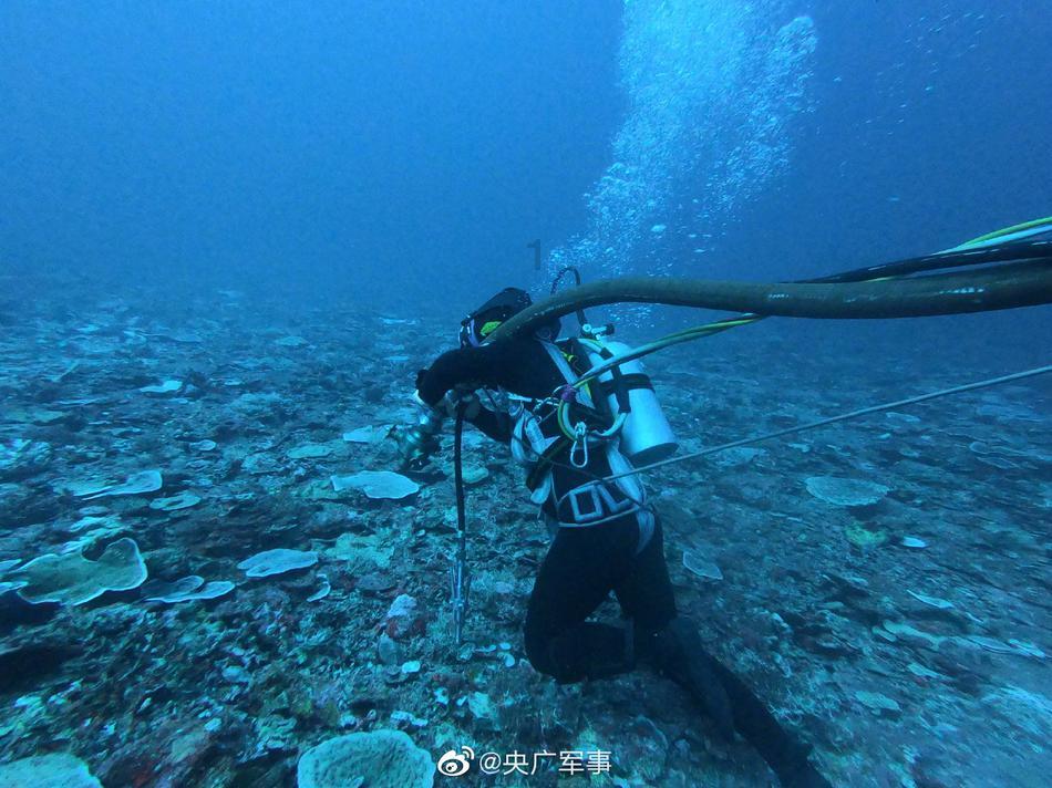实况足球